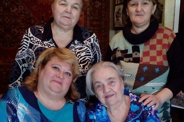 Поздравляем с 90-летием ИГУМНОВУ Зинаиду Петровну, жителя блокадного Ленинграда!