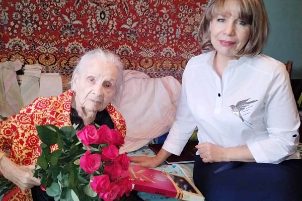 Поздравляем с 100-летним юбилеем БАЛЬЦЕВИЧ Валентину Петровну,  ветерана Великой Отечественной войны, получателя социальных услуг АНО СОН «Опора»!
