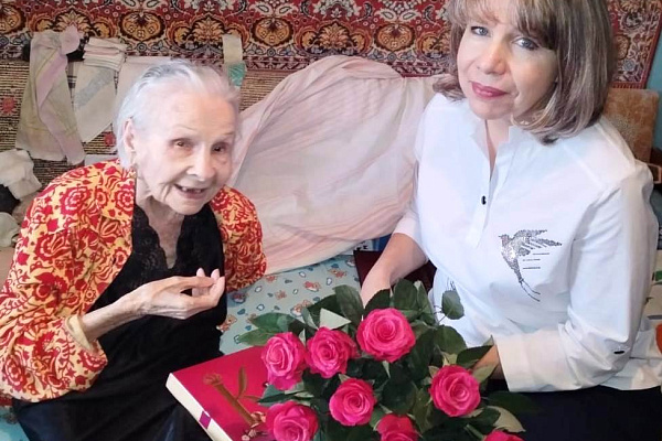 Поздравляем с 100-летним юбилеем БАЛЬЦЕВИЧ Валентину Петровну,  ветерана Великой Отечественной войны, получателя социальных услуг АНО СОН «Опора»!